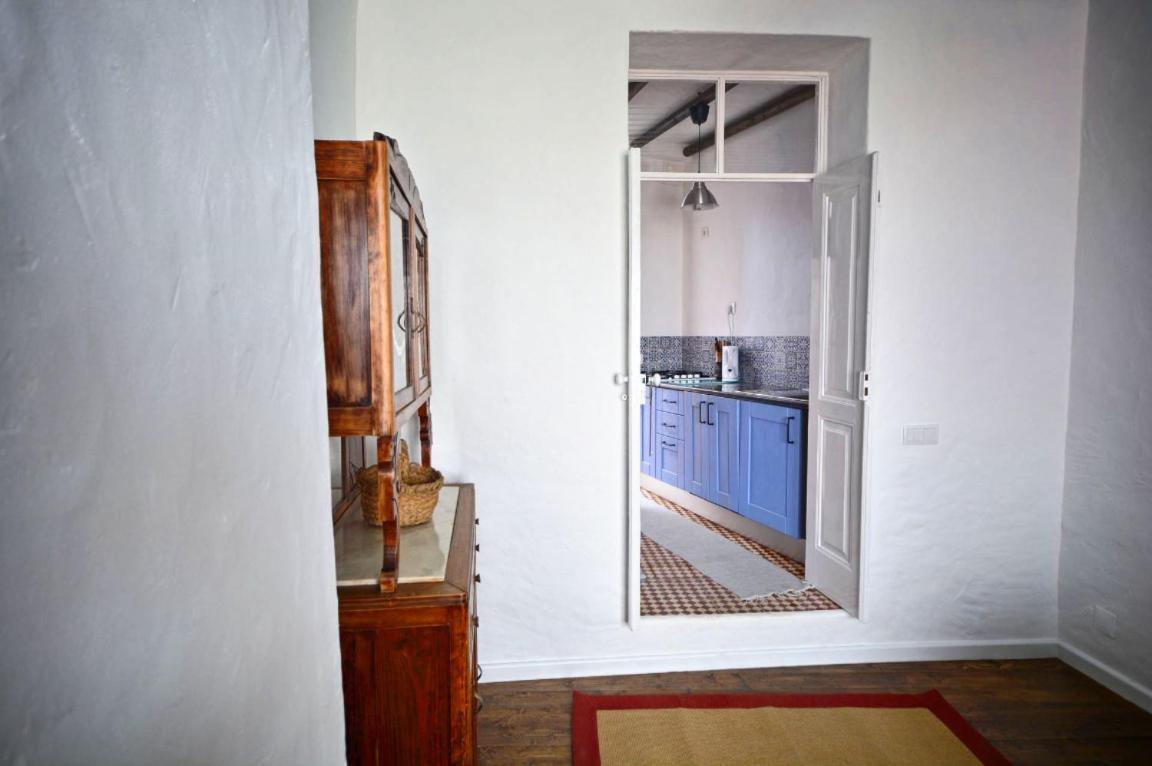 Traditional House In Historical Center Of FAO Szoba fotó